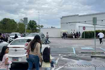 Three held after 12 injured in shooting at South Carolina mall - Barrhead News