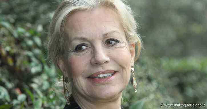 Catherine Spaak, dalla denuncia delle molestie nel cinema al garbo di “Harem” solo con ospiti donne: ritratto di un’icona di eleganza