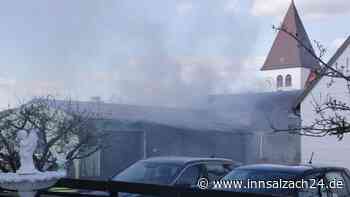 Schuppen gerät in Töging in Brand - 20.000 Euro Schaden