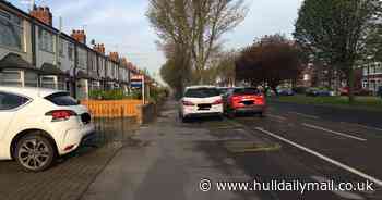 Angry Hull residents divided over pavement parking dilemma - Hull Live