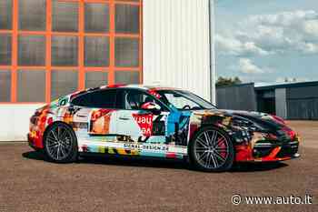 Porsche Panamera diventa un'opera d'arte con Signal Design - Auto.it