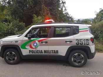 PM prende jovem com drogas, balanças de precisão e dinheiro em Brusque - rc.am.br
