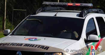 Homem tenta matar sobrinho com facão durante briga de família em Brusque - O Município