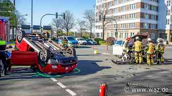 Schwerer Verkehrsunfall in Essen: Auto landet auf dem Dach - WAZ News