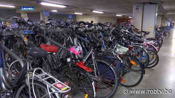 Politie Leuven vat 2 fietsdieven met slijpschijf aan het Martelarenplein in Kessel-Lo - ROB-tv