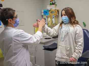 Local lab techs trained to ease needle fears - CochraneNow.com
