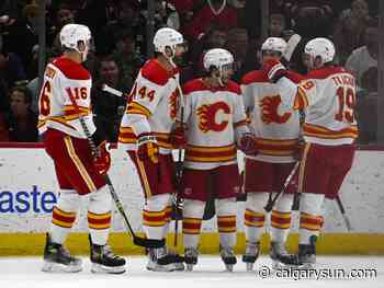 SNAPSHOTS: Another impressive feat for Gaudreau as Flames win in Chicago - Calgary Sun