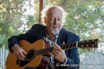 David Essig playing fundraiser show in Oak Bay for Ukrainian refugees – Saanich News - Saanich News