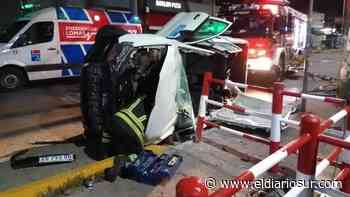 Terrible accidente en Lomas de Zamora: una camioneta fue arrollada por el tren - El Diario Sur