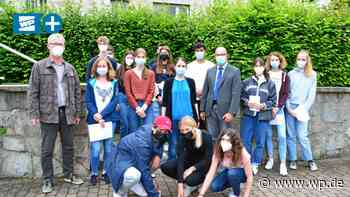 Marsberg: Schüler reinigen Stolpersteine in der Stadt - WP News