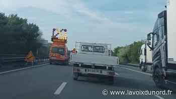 Libercourt : un accident entre un camion et une voiture crée des bouchons sur l'A1 ce mardi matin - La Voix du Nord