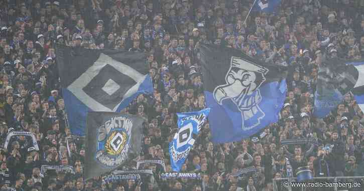 Spiel gegen Freiburg: HSV warnt vor Folgen von Becherwürfen