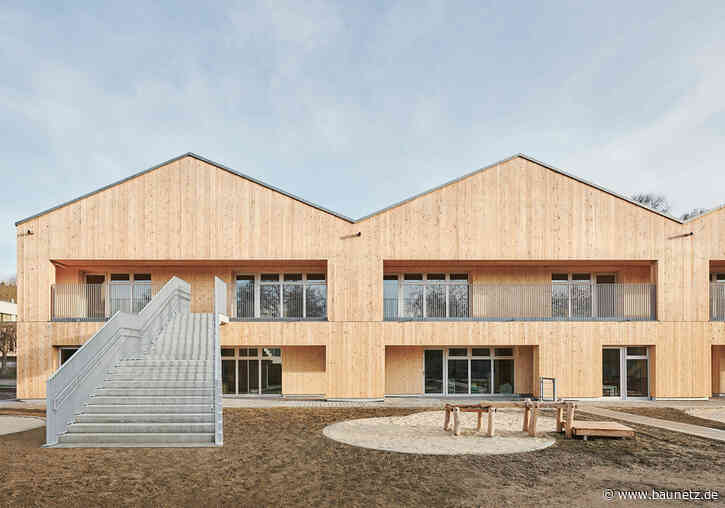 Viermal Satteldach in Illerkirchberg - Kita von härtner architekten und studio ito