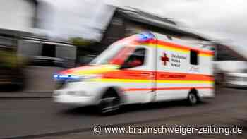 Unfall in Königslutter: Motorrad mit Beiwagen überschlägt sich