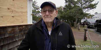A WWII veteran lost everything in a fire. His neighbors are helping him rebuild
