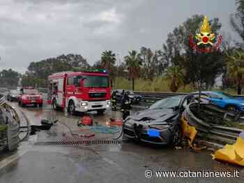 Incidente autonomo sull'asse dei servizi di Catania, un uomo estratto dalle lamiere - Catania News
