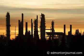 Gas leak causing rotten egg smell may be noticeable in parts of Edmonton: EFRS