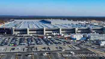 Auto - Grünheide (Mark) - Behörde: Ausgetretene Flüssigkeit bei Tesla kein Störfall - Wirtschaft - Süddeutsche Zeitung - SZ.de