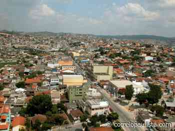 Cotia promove oficina para crianças de 5 a 13 anos para construção de livros - Correio Paulista