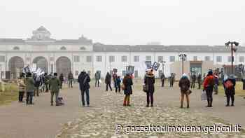 Modena, i no vax scendono in politica: «Comuni “green pass free” in provincia» - La Gazzetta di Modena