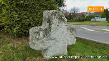 Landkreis Neu-Ulm: Kreuze am Straßenrand: Diese teils grausigen Geschichten stecken dahinter | Illertisser Zeitung - Augsburger Allgemeine