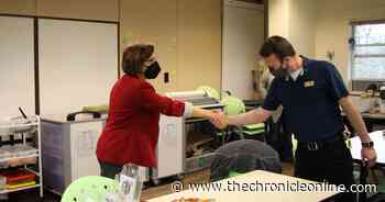 Photos / Congressional Visit: Bonamici tours St. Helens Public Library's Makerspace - St. Helens Chronicle