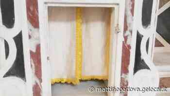 Furto sacrilego durante il Venerdì Santo a Este: sparisce la porticina affrescata del '700 - Il Mattino di Padova