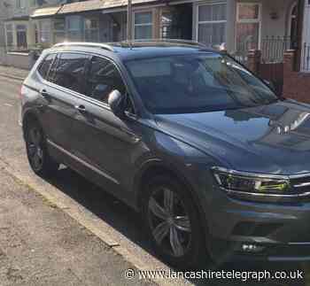 Driver of stolen car mounts pavement to out run police