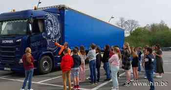 Laatstejaars maken kennis met de dode hoek van vrachtwagen in Lierde - Het Laatste Nieuws