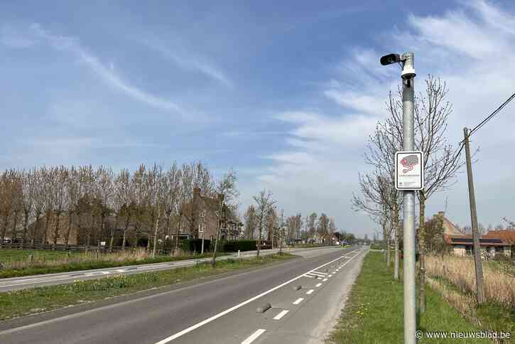 Jongeman die koppel achtervolgde bij zwaar geval van verkeersagressie in Diksmuide blijft maand langer in de cel, zijn vader reageert: “Vriend, je bent stom geweest”