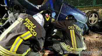 Auto si schianta su cabina elettrica: quartiere al buio a Formia - ilmessaggero.it