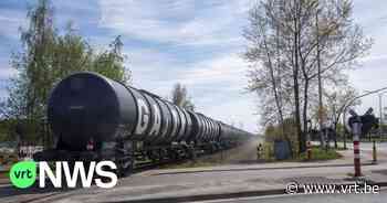Goederentrein blaast man weg aan sporen in Evergem - VRT NWS