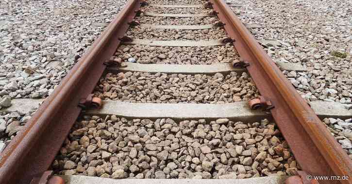 Mannheim:  Kinder spielen auf Gleisen - Sperrung