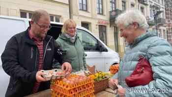 Frühlingsmarkt zu Ostern: Produkte vom Erzeuger nebenan sind begehrt bei den Parchimern - svz – Schweriner Volkszeitung