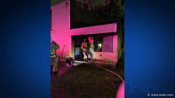 North Austin duplex catches fire Wednesday