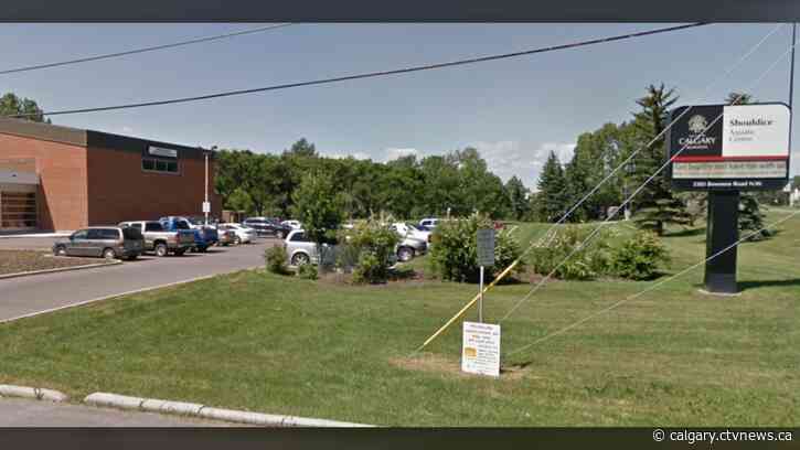 City temporarily shutters northwest pool due to roofing concerns