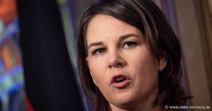 Baerbock kritisiert Energiepolitik der Merkel-Regierung