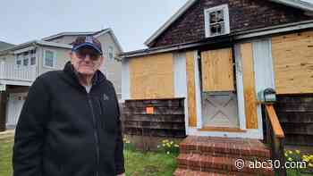 Neighbors raise $125K to help 94-year-old WWII veteran after house fire