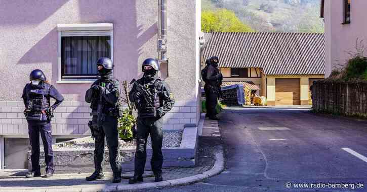 Polizist durch Schuss bei SEK-Einsatz verletzt