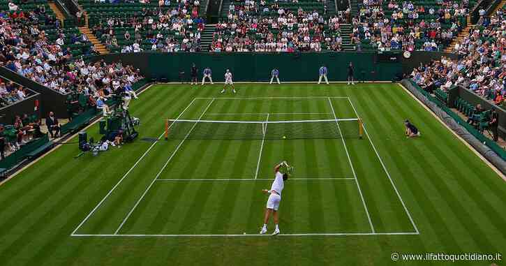 L’Atp contro Wimbledon: “Escludere tennisti russi e bielorussi è ingiusto. Discriminazione basata sulla nazionalità viola gli accordi”