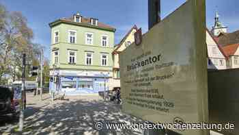 Auf der Straße: Mit Stöcken und Steinen - KONTEXT:Wochenzeitung