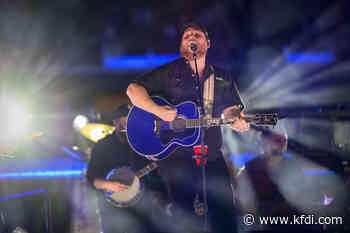 Country Music Minute-Keith Opens Up, Dustin and MacKenzie Set A Record, Garth Duets with a 7-Year-Old and more - KFDI