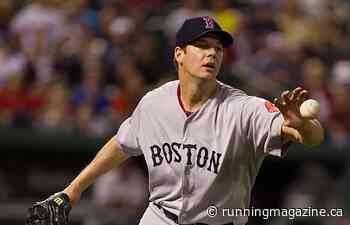 Red Sox pitcher throws on Boston Marathon Monday to commemorate his late father - Canadian Running Magazine