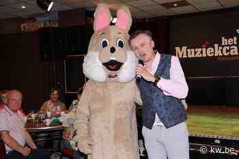 IN BEELD – 'Zalige Paasmaandag' lokt volle zaal in Den Toerist in Meulebeke - KW.be - KW.be