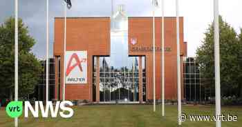 Burgemeester Pieter De Crem wil af van bijnaam "Cremlin" voor gemeentehuis Aalter - VRT NWS