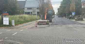 Bromfietsster (17) gewond na uitwijkmanoeuvre voor auto in Izegem - Het Laatste Nieuws