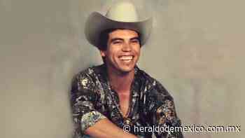 Chalino Sánchez: Así luce la tumba del “Rey del corrido” a 30 años de su muerte | VIDEO - El Heraldo de México