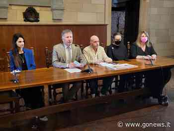 Non può vedere il figlio da tre anni, Siena con Ivan Marino: "Lo Stato lo tuteli" - gonews