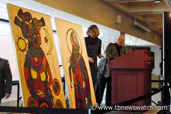 Returned Norval Morrisseau paintings unveiled, 40 years after theft - Tbnewswatch.com