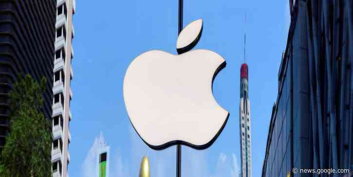 Apple Analyst Teases First “Full Screen” iPhone Coming in 2024 - HYPEBEAST
